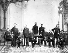 Schwarz-weiß Foto von einer Gruppe Männer aus dem Institut für Landwirtschaft aus den Jahren um 1910-1919. Quelle: Zentralmagazin Naturwissenschaftlicher Sammlungen, Martin-Luther-Universität Halle-Wittenberg